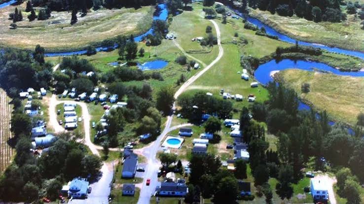 Jeff's Hideaway Campground & Cottages